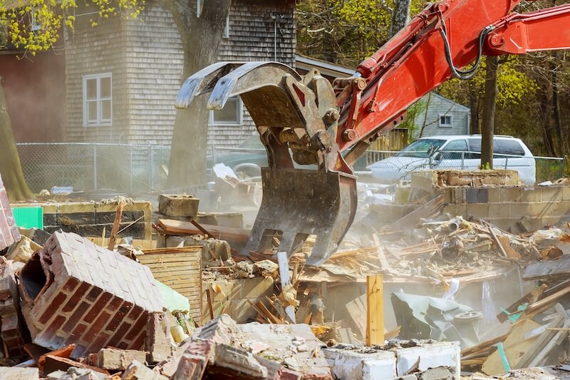 demolition-of-an-old-house-2022-08-01-04-00-35-utc